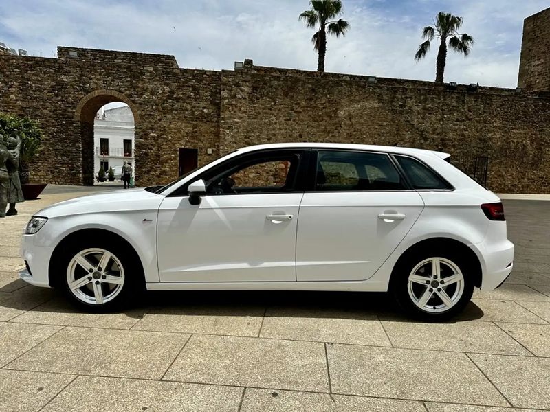 Audi A3 Sportback • 2020 • 99,000 km 1