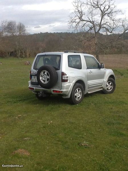 Mitsubishi Pajero • 2000 • 200,000 km 2