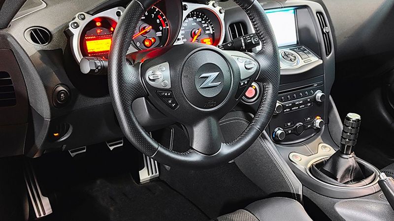 Nissan 370 Z • 2019 • 10,654 km 18