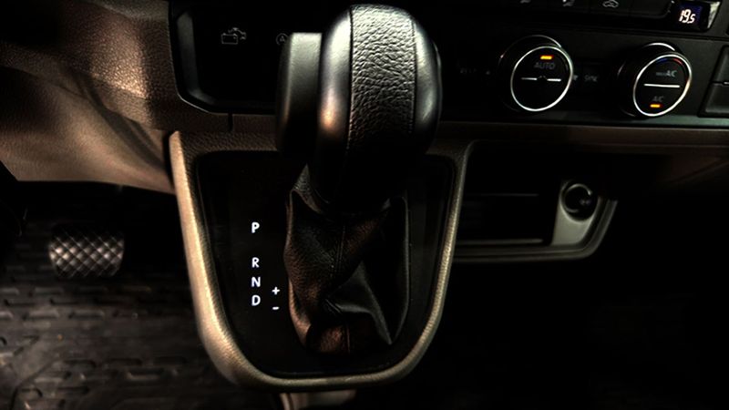 Volkswagen California • 2024 • 6,901 km 6