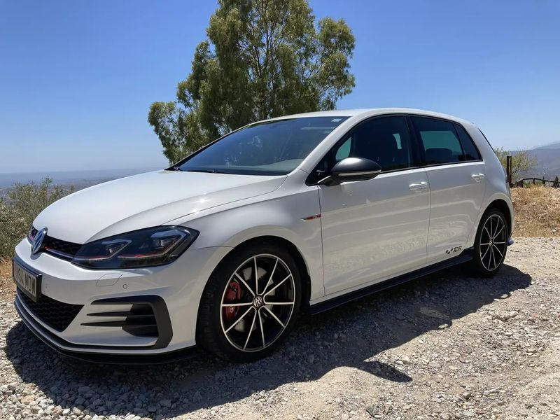 Volkswagen Golf • 2020 • 48,950 km 1