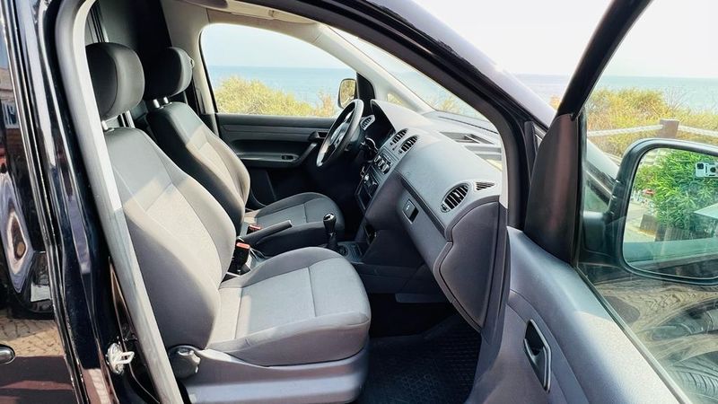 Volkswagen Caddy • 2013 • 13 km 7