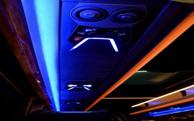 Mercedes-Benz Sprinter • 2017 • 20,000 km 6