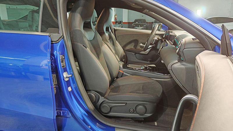 Mercedes-Benz 200 D • 2023 • 15,554 km 11