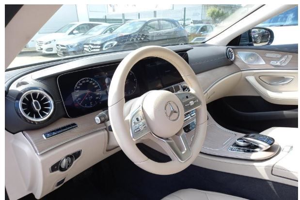 Mercedes-Benz C • 2018 • 130,000 km 2