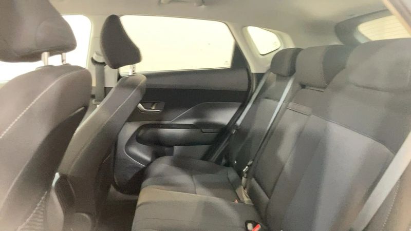 Hyundai Kona • 2023 • 3,800 km 5