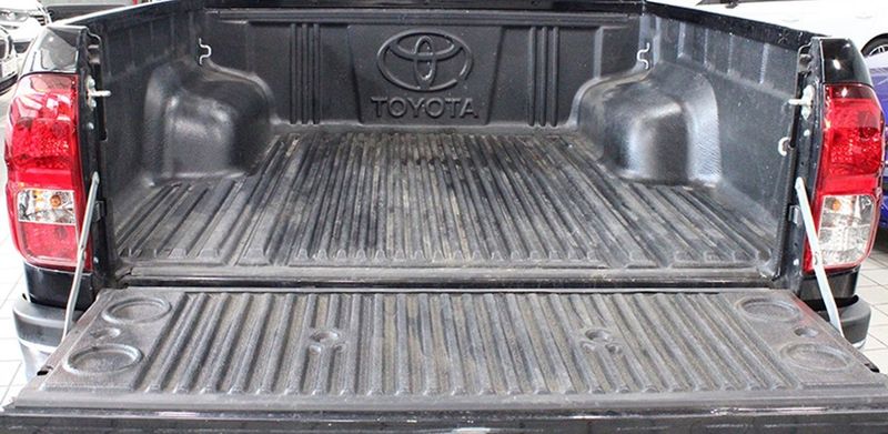 Toyota Hilux • 2023 • 12,960 km 12