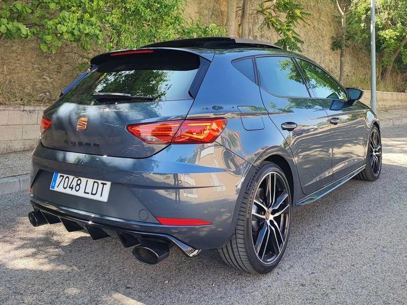 Seat Leon • 2020 • 31,192 km 2