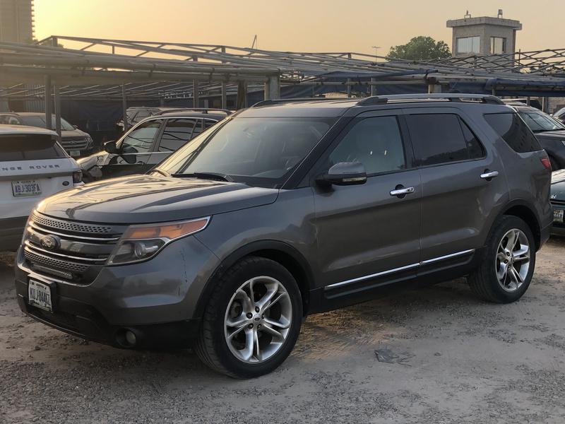 Ford Explorer • 2012 • 107,000 km 1