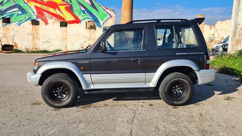 Mitsubishi Pajero • 1996 • 251,000 km 2