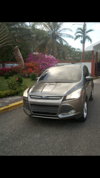 Ford Escape • 2013 • 100 km 3