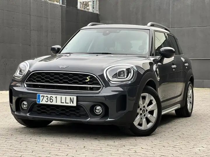 MINI Cooper Countryman • 2021 • 68,000 km 1