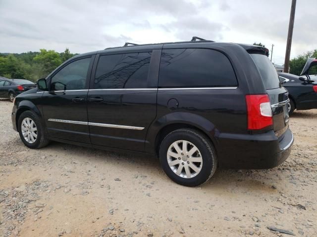 Chrysler Town & Country • 2015 • 10,000 mi 4