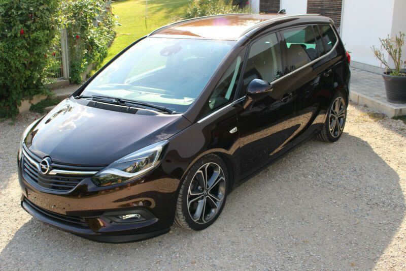 Opel Zafira • 2016 • 82,755 km 4