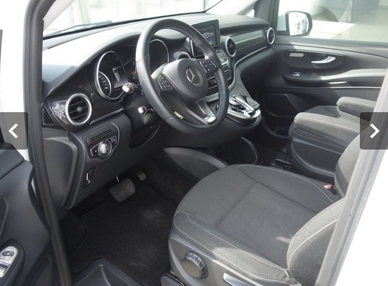 Mercedes-Benz 200 - 300 • 2019 • 220 km 2