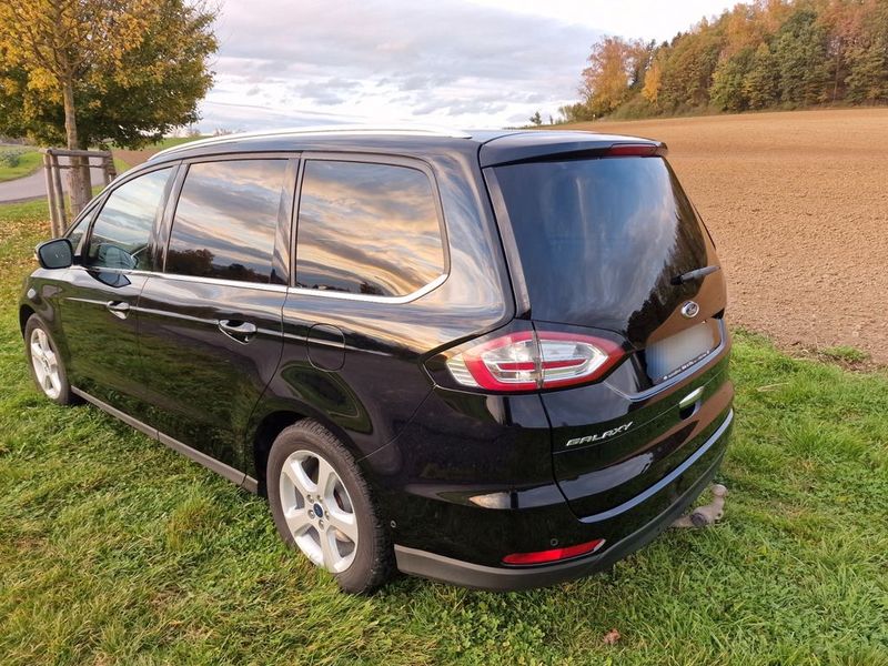 Ford Galaxy • 2017 • 68,000 km 6