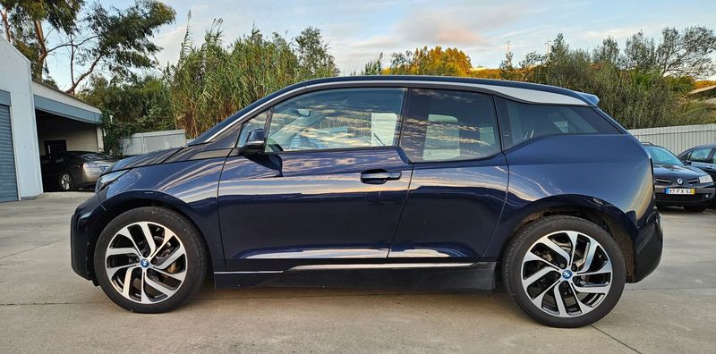 BMW i3 • 2018 • 155,000 km 2