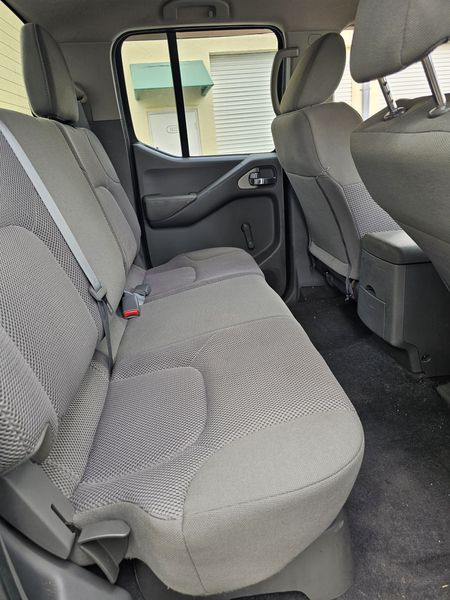 Nissan Frontier • 2019 • 116,000 mi 4