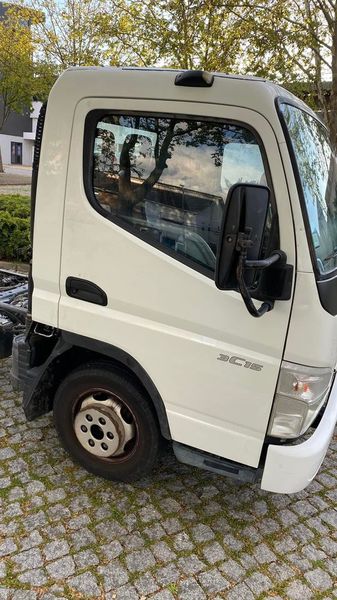 Mitsubishi Fuso canter • 2009 • 270,000 km 3