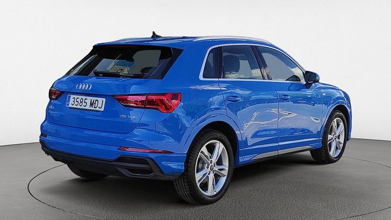 Audi Q3 • 2023 • 12,679 km 3