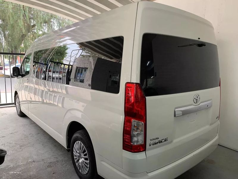 Toyota Hiace • 2019 • 50,000 km 3