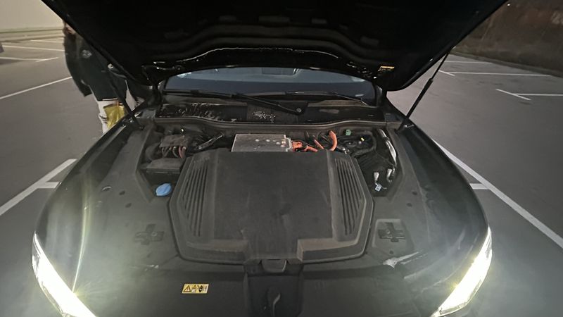 Audi e-tron • 2021 • 28,000 km 29