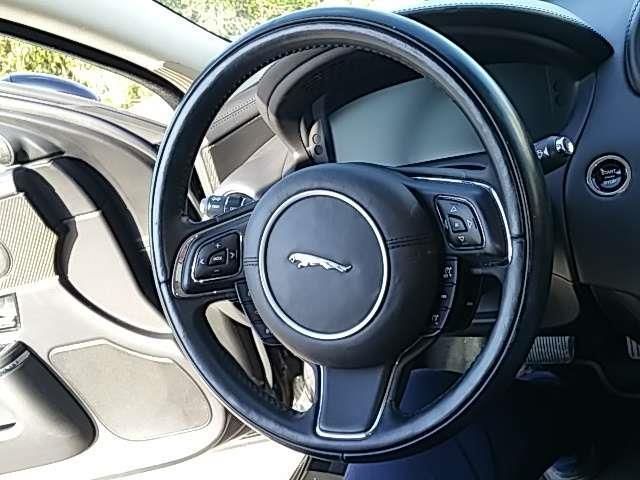 Jaguar XJ • 2010 • 225,000 km 7