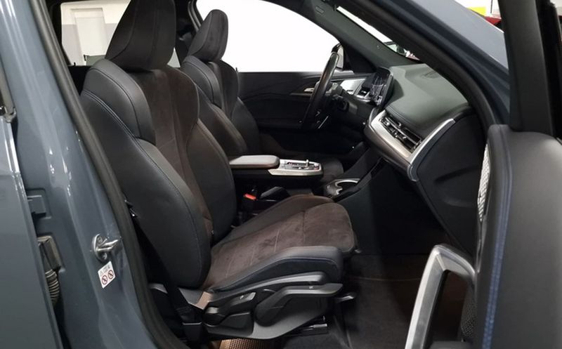 BMW X1 • 2023 • 49,000 km 15