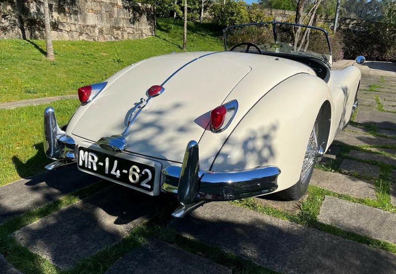 Jaguar XK • 1955 • 6,233 km 4
