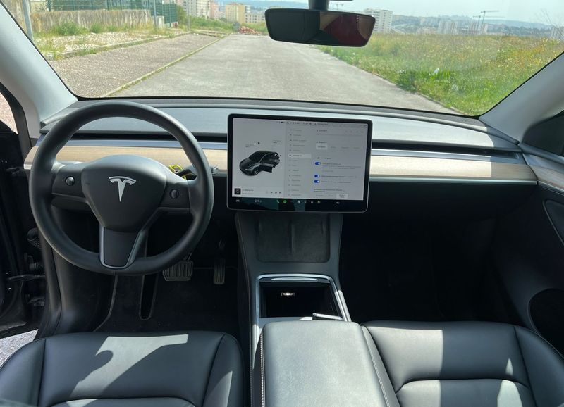 Tesla Model Y • 2021 • 68,000 km 13