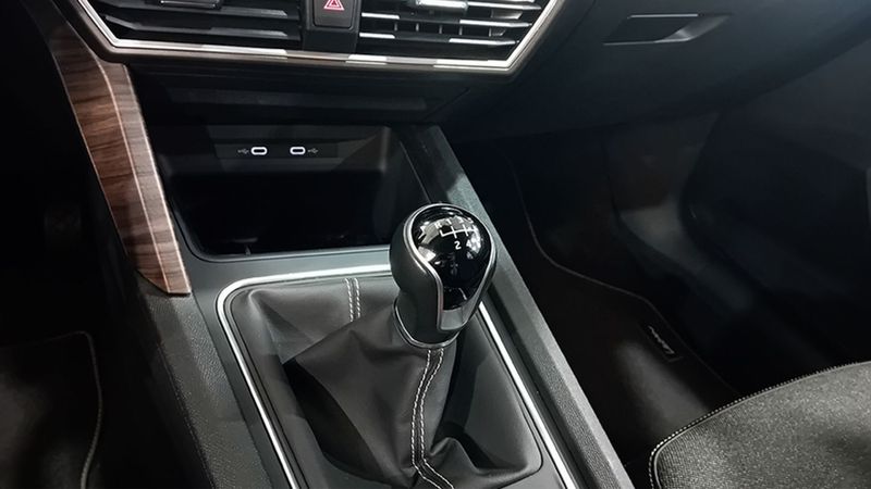 Seat Leon • 2021 • 29,432 km 7