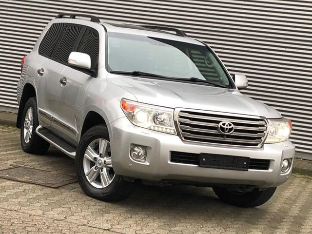 Toyota Land Cruiser • 2015 • 56,319 km 3