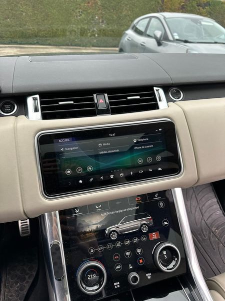 Land Rover Range Rover • 2020 • 66,000 km 13