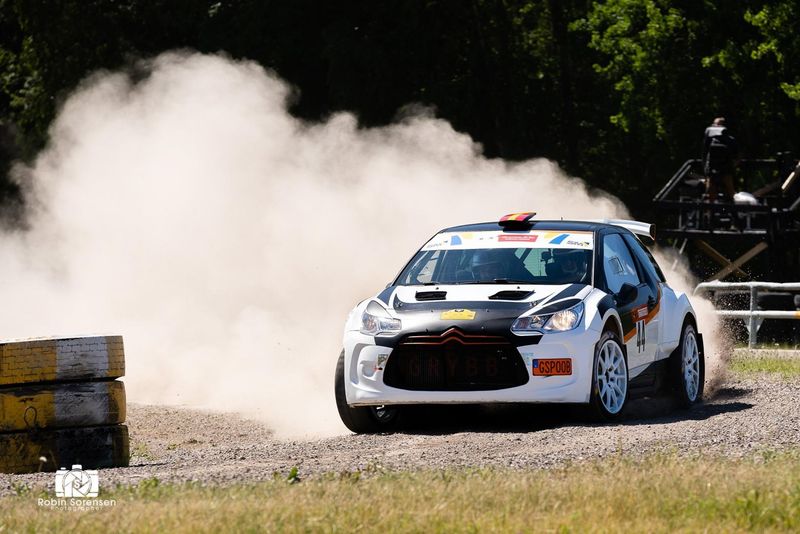 Citroën DS3 • 2015 • 1 km 1