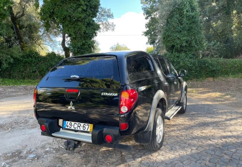 Mitsubishi L200 • 2007 • 65,000 km 2