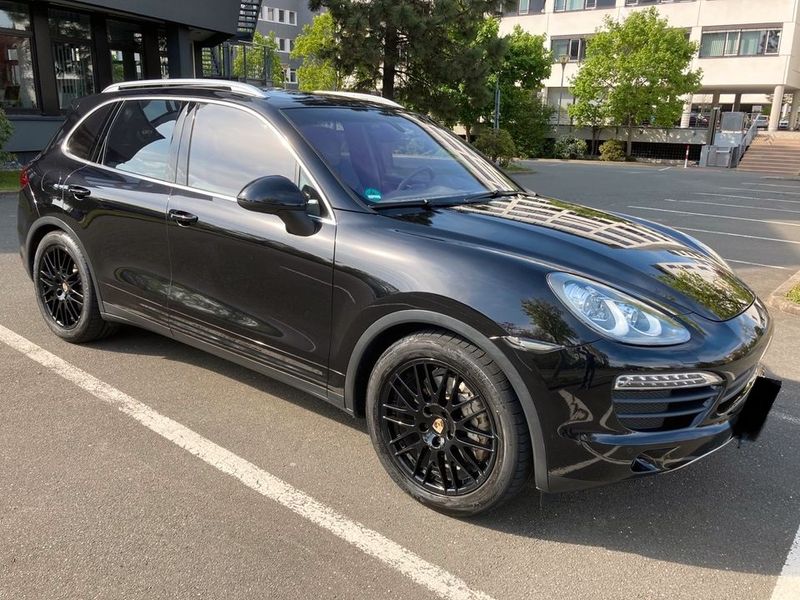 Porsche Cayenne • 2010 • 140,000 km 3
