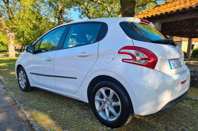 Peugeot 2008 • 2014 • 79,999 km 5