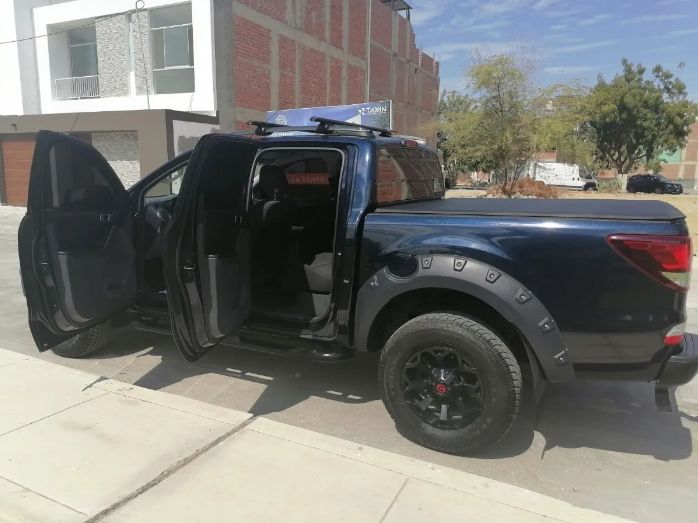 Mazda BT • 2018 • 80,000 km 4