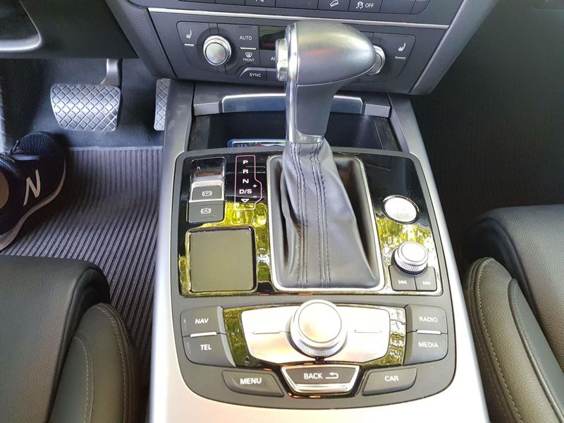 Audi A6 Allroad • 2012 • 228,000 km 8