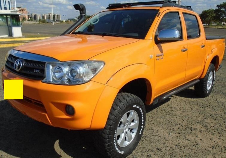 Toyota Hilux • 2009 • 170,000 km 1