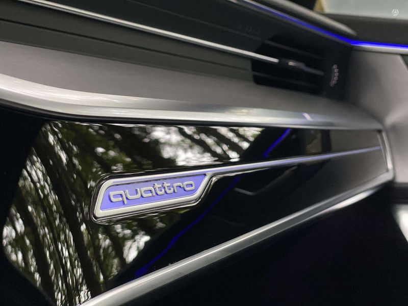 Audi A6 • 2018 • 96,500 km 6