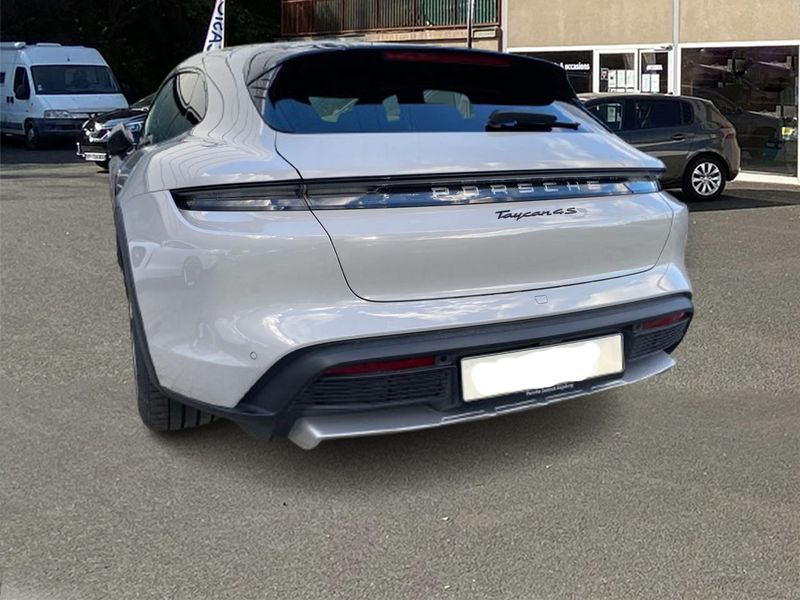 Porsche Taycan • 2021 • 38,990 km 2