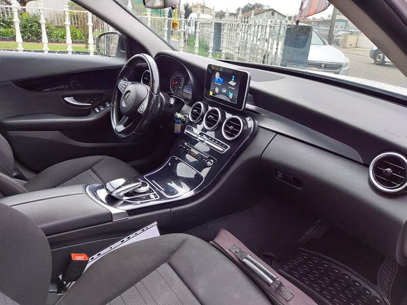 Mercedes-Benz C-Class • 2015 • 208,000 km 6