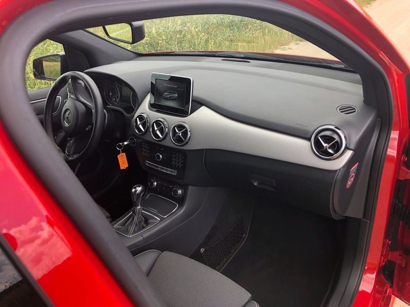 Mercedes-Benz Class B • 2016 • 86,800 km 3