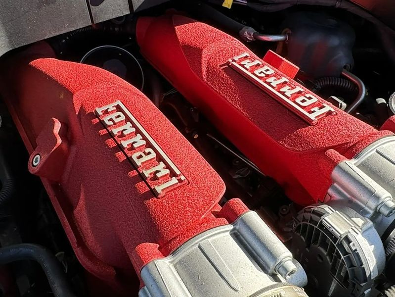 Ferrari Portofino • 2020 • 17,600 km 16