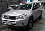 Toyota RAV4 • 2008 • 115,000 km 2