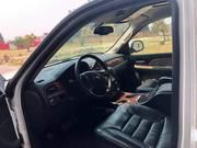 Chevrolet Suburban • 2007 • 190,000 km 3