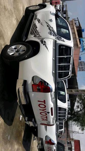 Toyota Hilux • 2016 • 19,457 km 9
