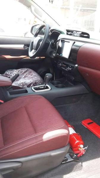 Toyota Hilux • 2016 • 19,457 km 4