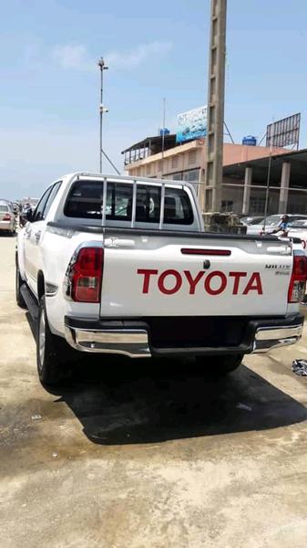 Toyota Hilux • 2016 • 19,457 km 7